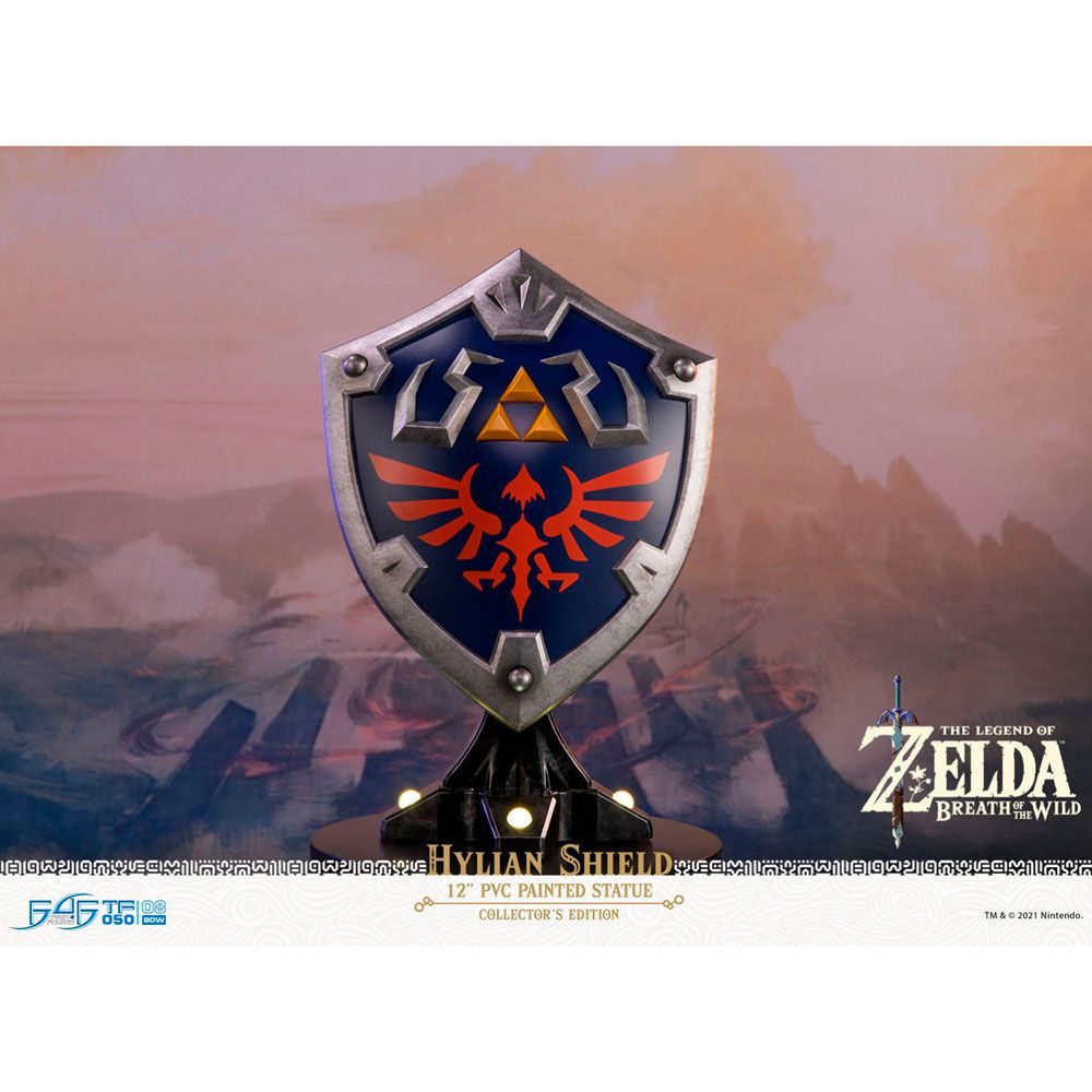 First 4 Figures: Hylian Shield Collectiors / PVC Statue